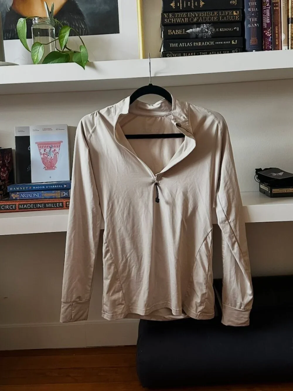 Blackheart Equestrian - Long Sleeve Base Layer - Stone - Picture 2 of 5